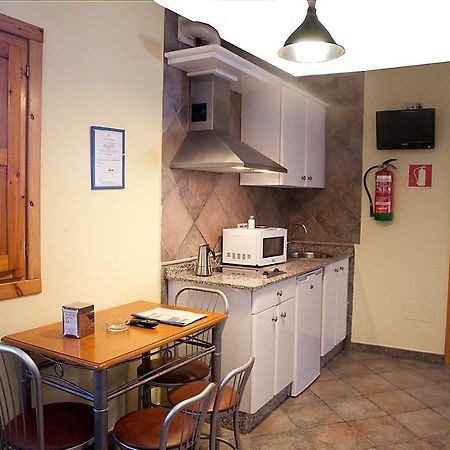Apartamentos Cuevas Del Mar นูเอวา เด ยาเนส ภายนอก รูปภาพ