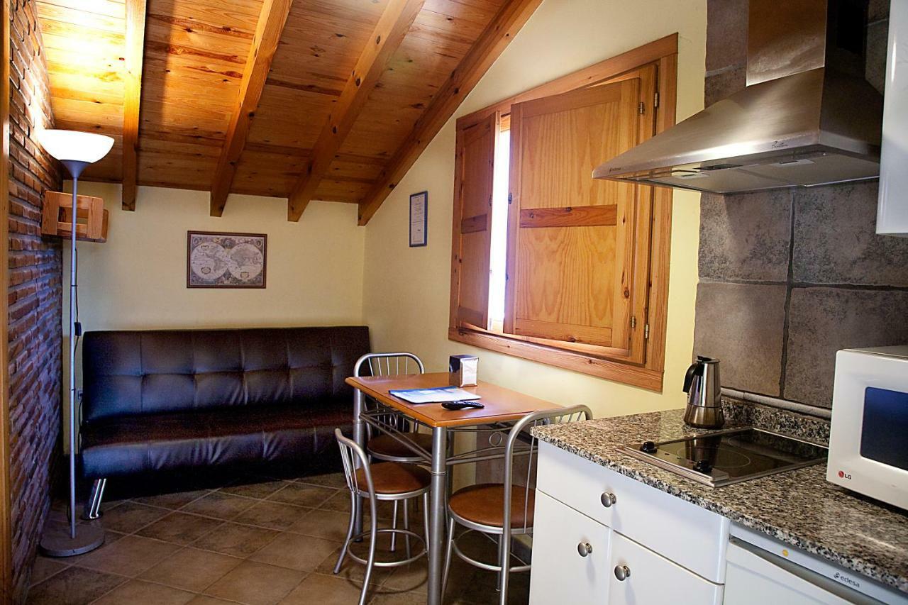 Apartamentos Cuevas Del Mar นูเอวา เด ยาเนส ภายนอก รูปภาพ